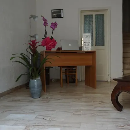 La Corte Di Santa Croce Bed & Breakfast *